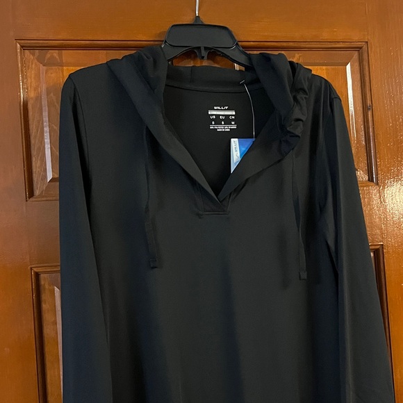 Elegant Black Women's Swim Coverup - Picture 1 of 6
